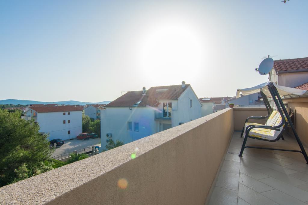 Apartments Domuzin Biograd Na Moru Exteriör bild